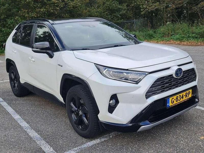 Wit Occasion 2019 Toyota RAV4 SUV | € 28.950 (Eerlijke prijs) - Afbeelding 1/4