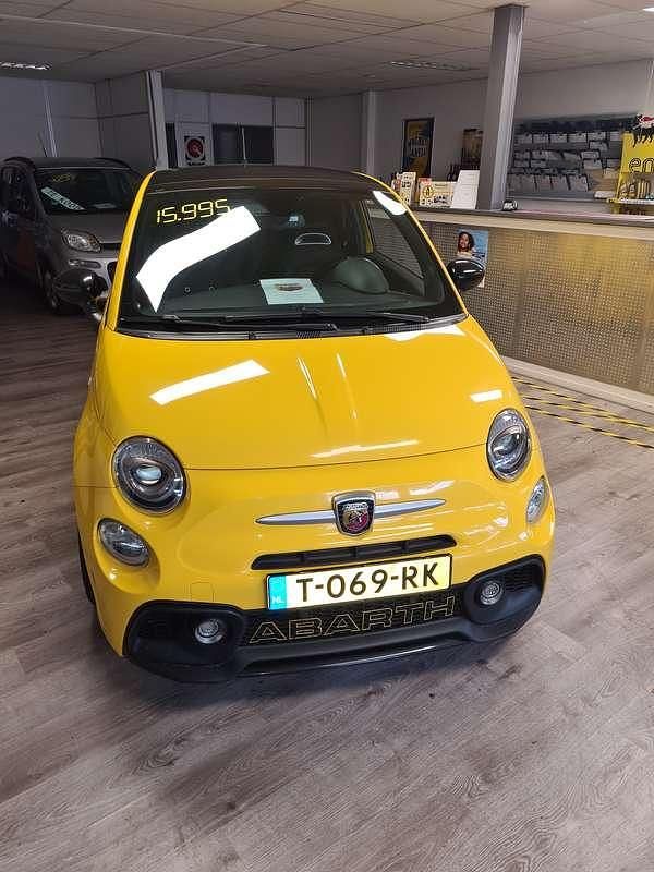 Occasion Fiat 500 Abarth 135 PK (99 kW) 2016 Geel Hatchback