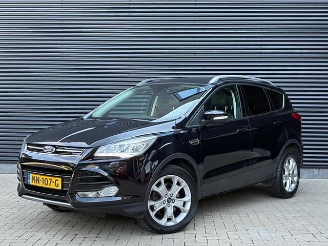 Zwart Gebruikt 2013 Ford Kuga Titanium SUV | € 14.750 (Duur) - Afbeelding 1/4