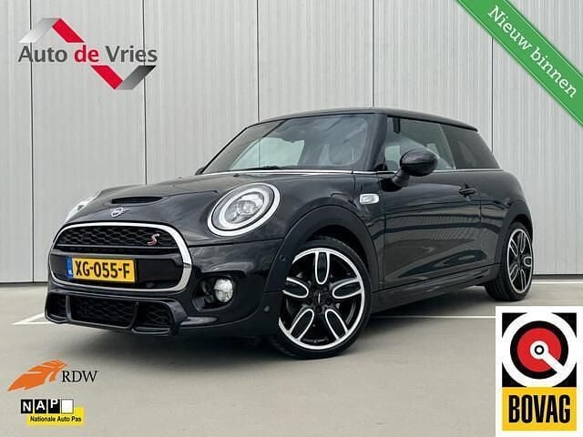 Zwart Gebruikt 2019 Mini Cooper S Hatchback | € 23.995 (Eerlijke prijs) - Afbeelding 1/4