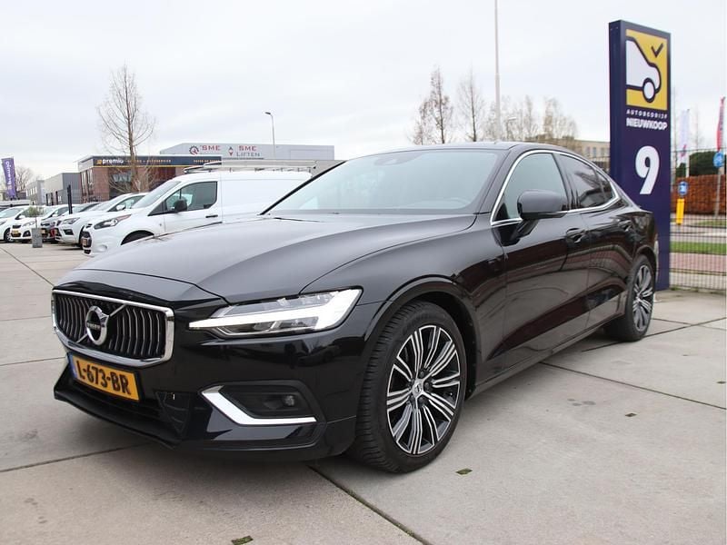 Zwart Occasion 2021 Volvo S60 Inscription Sedan | € 24.949 (Goede deal) - Afbeelding 1/4