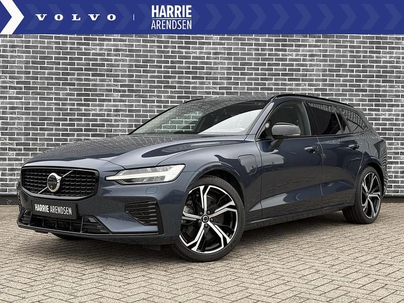 Blauw Gebruikt 2024 Volvo V60 Ultra Stationwagen | € 49.194 (Duur) - Afbeelding 1/4