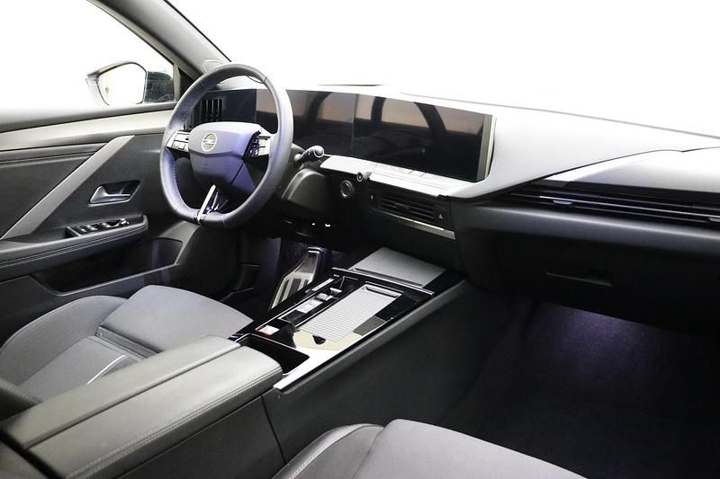 Occasion Opel Astra GS Line 131 PK (96 kW) 2023 Grijs Hatchback