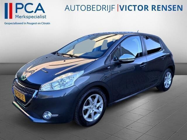 Grijs Gebruikt 2015 Peugeot 208 Style Hatchback | € 7.950 (Eerlijke prijs) - Afbeelding 1/4