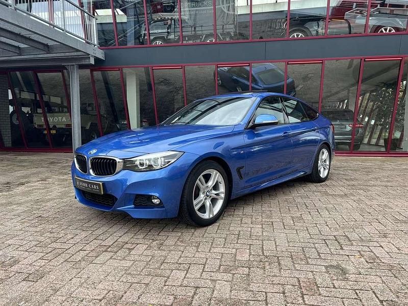 Blauw Gebruikt 2018 BMW 320 Gran Turismo Executive Hatchback | € 26.950 (Eerlijke prijs) - Afbeelding 1/4