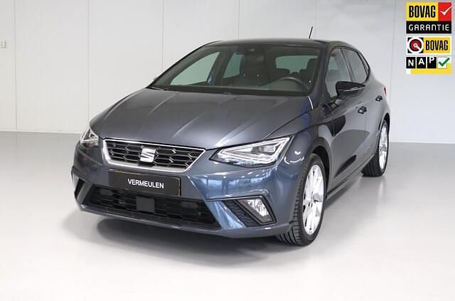 Grijs Occasion 2021 Seat Ibiza FR Hatchback | € 18.750 (Iets duurder) - Afbeelding 1/4