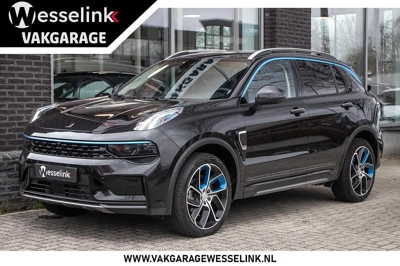 Zwart Gebruikt 2023 Lynk & Co 01 SUV | € 27.900 (Eerlijke prijs) - Afbeelding 1/1