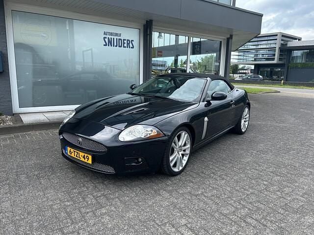 Zwart Gebruikt 2007 Jaguar XKR Supercharged Cabriolet | € 30.650 (Eerlijke prijs) - Afbeelding 1/4