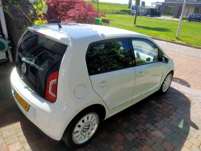 Wit Gebruikt 2012 VW up! Hatchback | € 4.999 (Goede deal) - Afbeelding 1/4