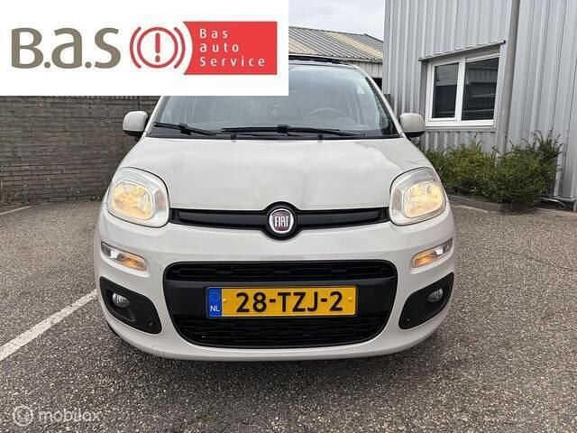 Beige Gebruikt 2012 Fiat Panda Lounge Hatchback | € 5.950 (Duur) - Afbeelding 1/4