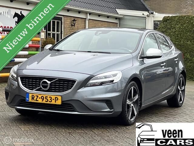 Grijs Gebruikt 2018 Volvo V40 Business Edition Stationwagen | € 17.950 (Eerlijke prijs) - Afbeelding 1/4