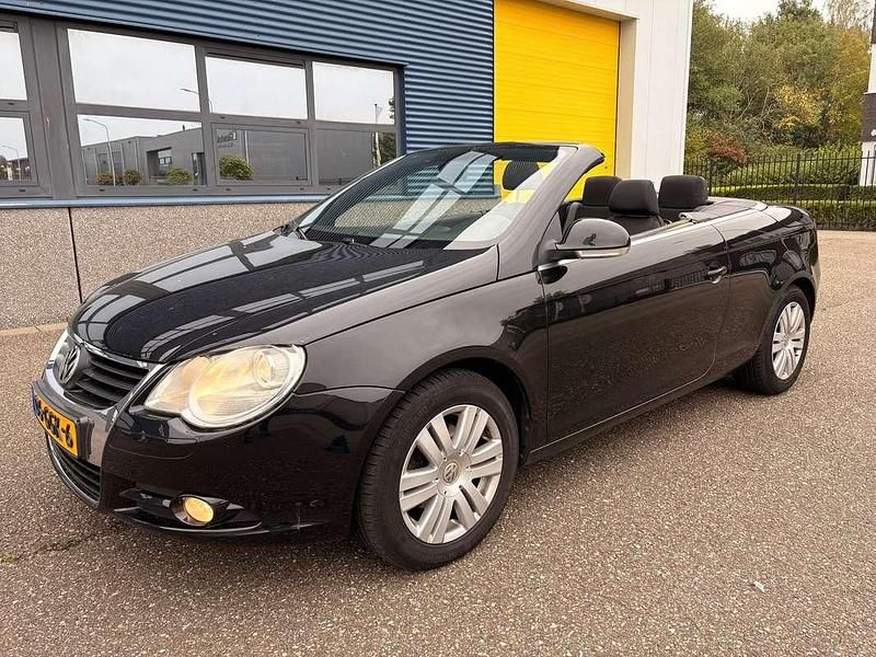 Zwart Gebruikt 2008 VW Eos Cabriolet | € 4.450 (Eerlijke prijs) - Afbeelding 1/4