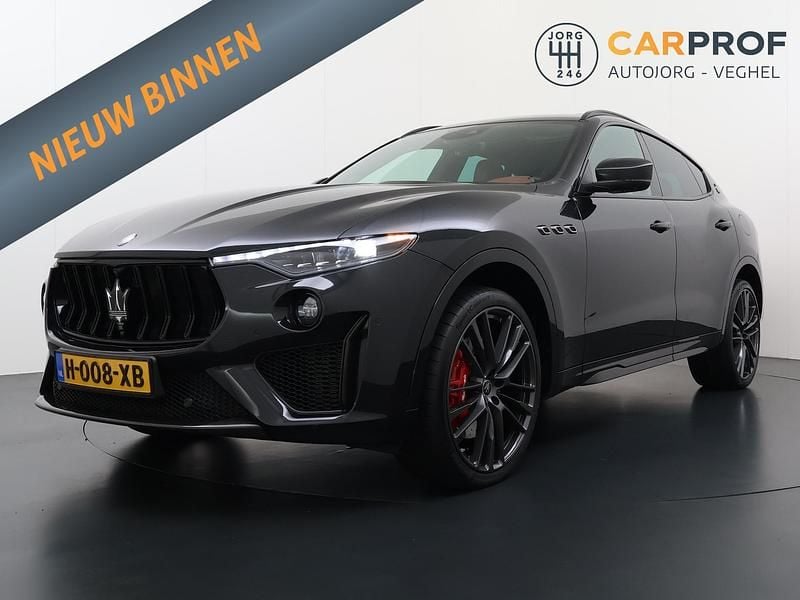 Zwart Gebruikt 2020 Maserati Levante SUV | € 104.995 - Afbeelding 1/4