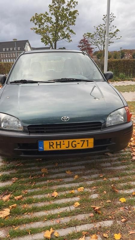 Gebruikt 1997 Toyota Starlet Hatchback | € 1.850 (Eerlijke prijs) - Afbeelding 1/4