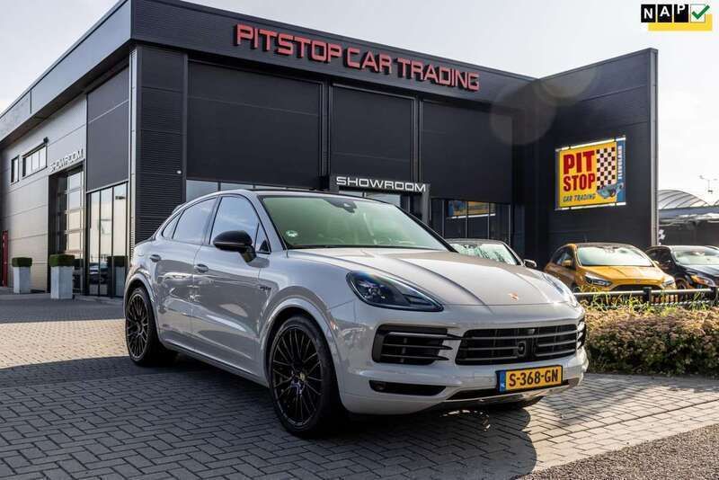 Grijs Gebruikt 2023 Porsche Cayenne Platinum Edition SUV | € 102.450 (Iets duurder) - Afbeelding 1/3