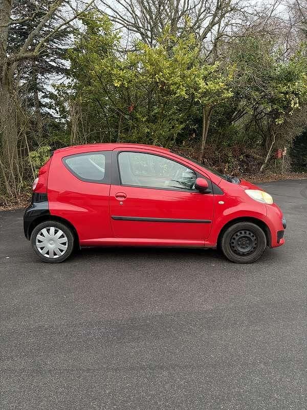 Occasion Peugeot 107 68 PK (50 kW) 2007 Rood Hatchback