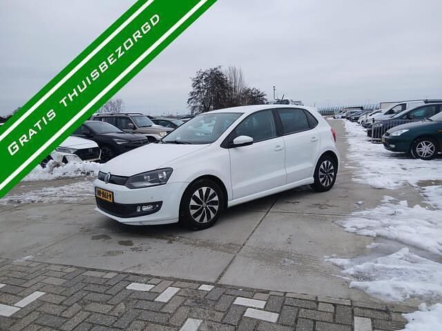 Wit Occasion 2015 VW Polo Hatchback | € 4.950 (Eerlijke prijs) - Afbeelding 1/4