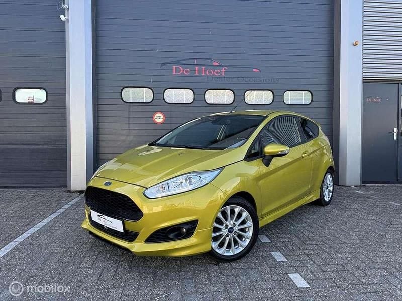 Geel Occasion 2013 Ford Fiesta ST Hatchback | € 6.499 (Goede deal) - Afbeelding 1/4