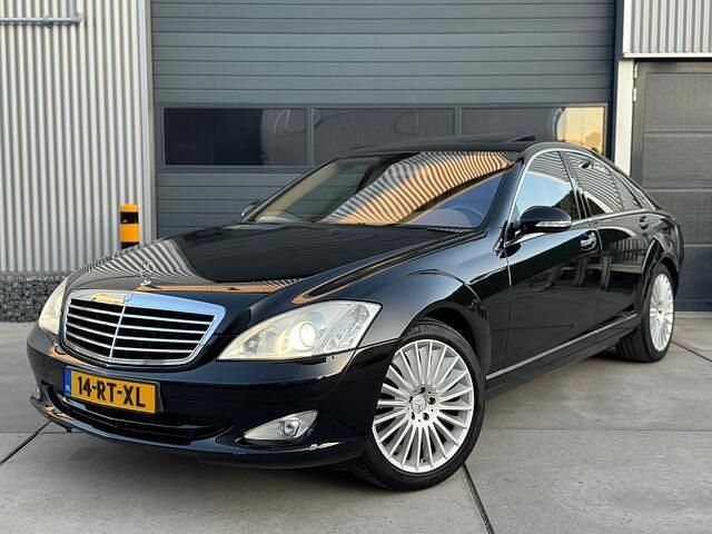 Zwart Gebruikt 2005 Mercedes S500 Sedan | € 9.699 (Super prijs) - Afbeelding 1/4