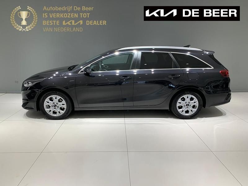 Zwart Gebruikt 2024 Kia Ceed Sportswagon Stationwagen | € 27.995 - Afbeelding 1/4