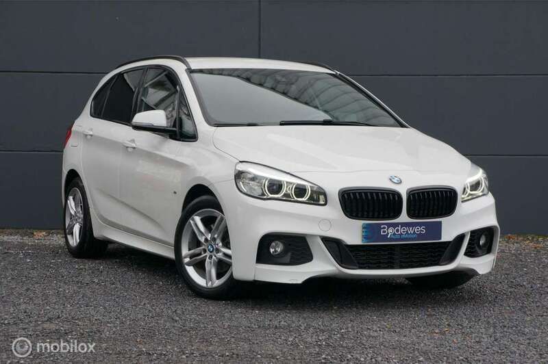 Wit Gebruikt 2017 BMW 218 Active Tourer M Sport MPV | € 17.998 (Eerlijke prijs) - Afbeelding 1/4