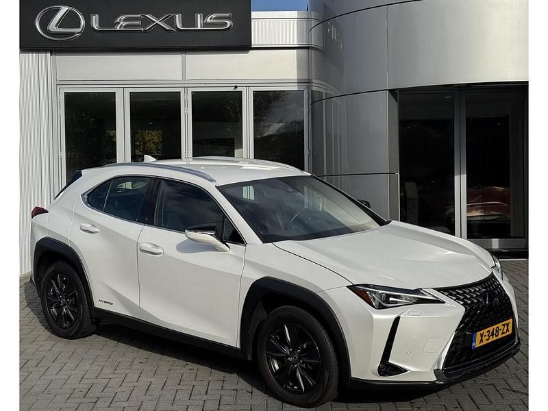 Wit Gebruikt 2022 Lexus UX Luxury Line SUV | € 31.400 (Goede deal) - Afbeelding 1/4