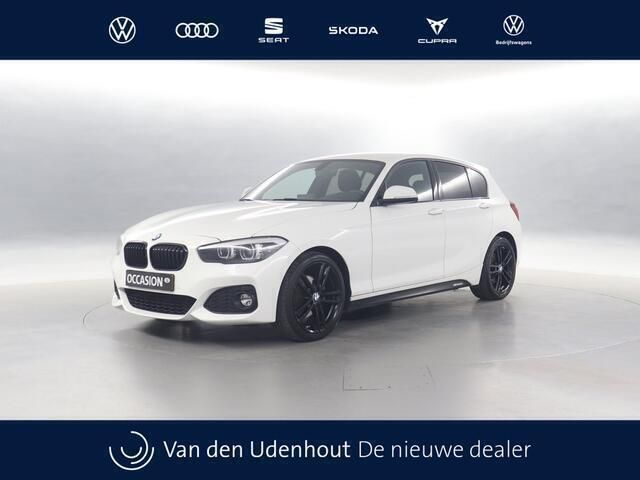 Wit Gebruikt 2019 BMW 120 Executive Hatchback | € 22.950 (Super prijs) - Afbeelding 1/3