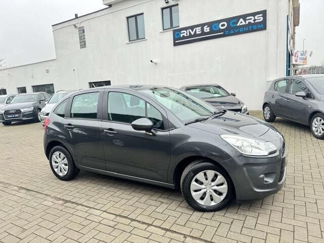 Grijs Gebruikt 2012 Citroën C3 Attraction Hatchback | € 4.450 (Eerlijke prijs) - Afbeelding 1/4