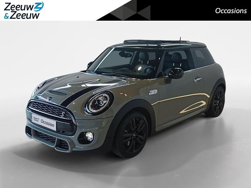 Moonwalk grey Occasion 2019 Mini Cooper S Hatchback | € 22.495 (Eerlijke prijs) - Afbeelding 1/4