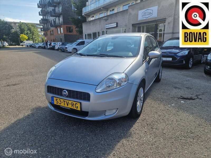 Grijs Gebruikt 2007 Fiat Grande Punto Hatchback | € 1.950 (Eerlijke prijs) - Afbeelding 1/4