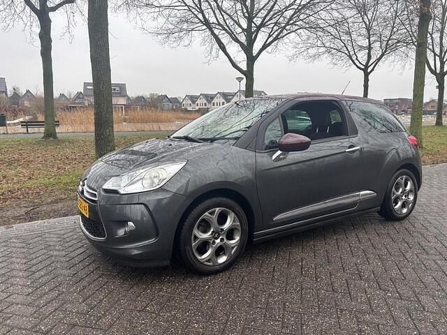 Grijs Occasion 2013 Citroën DS3 Chic Hatchback | € 4.250 (Eerlijke prijs) - Afbeelding 1/4