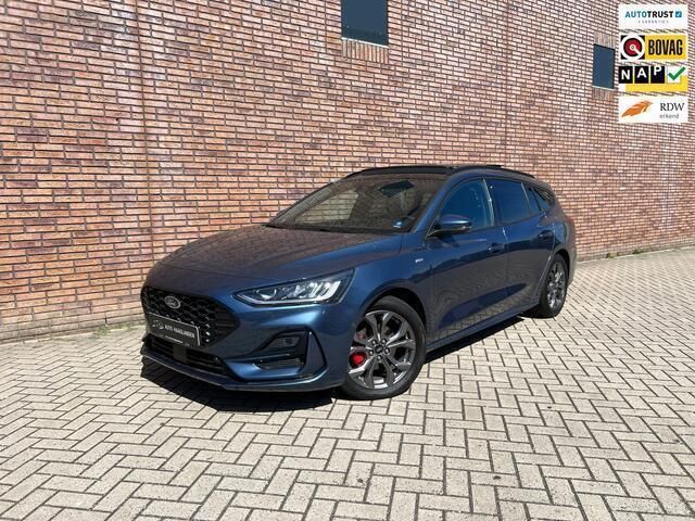 Blauw Gebruikt 2023 Ford Focus ST-Line X Stationwagen | € 28.990 (Eerlijke prijs) - Afbeelding 1/4
