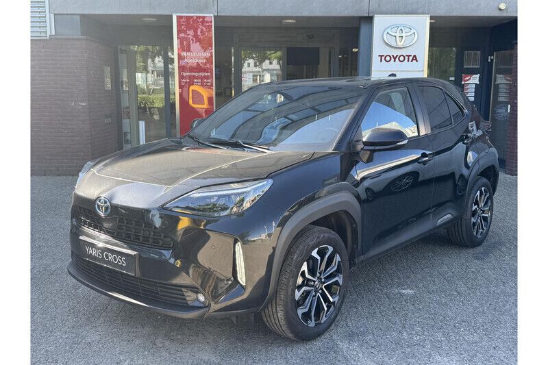 Gebruikt 2022 Toyota Yaris Hybrid Style | € 28.499 (Iets duurder) - Afbeelding 1/1