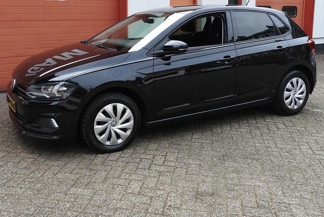 Zwart Gebruikt 2018 VW Polo Comfortline Hatchback | € 13.950 (Goede deal) - Afbeelding 1/4