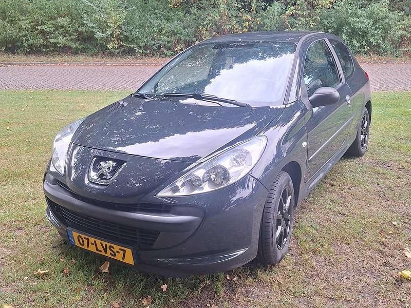 Occasion Peugeot 206 60 PK (44 kW) 2010 Grijs Hatchback