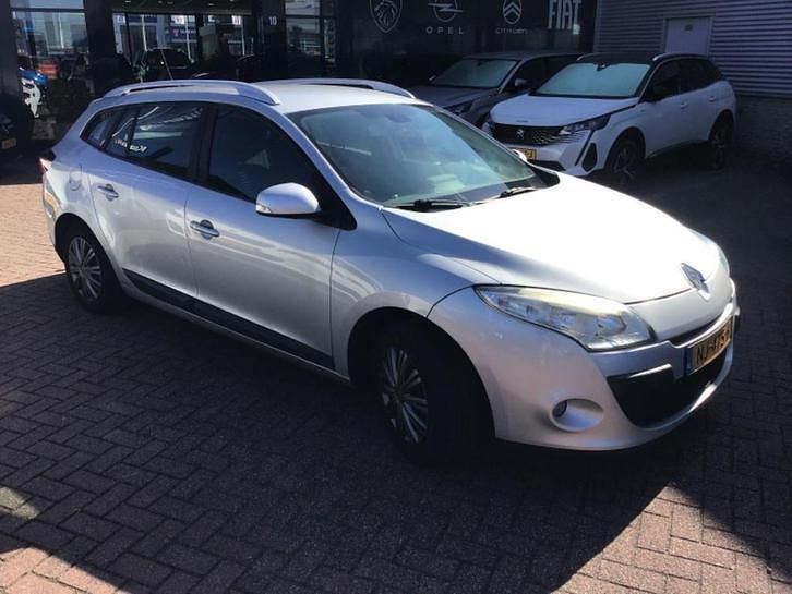 Occasion 2011 Renault Mégane III Expression Stationwagen | € 1.450 (Super prijs) - Afbeelding 1/4