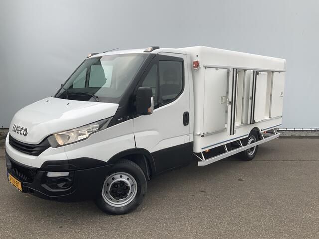 Wit Gebruikt 2016 Iveco 35.12 Van | € 16.950 (Duur) - Afbeelding 1/4