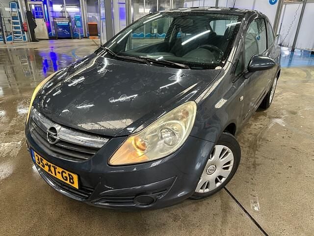 Grijs Occasion 2007 Opel Corsa Hatchback | € 1.499 (Super prijs) - Afbeelding 1/4