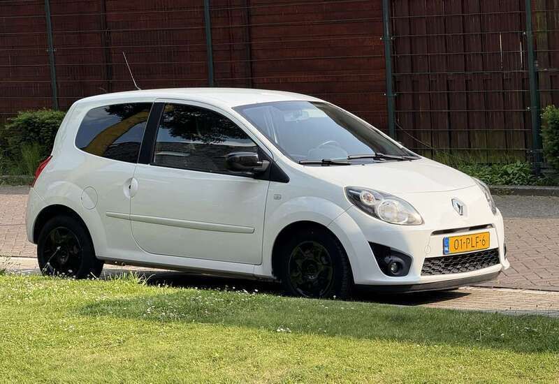 Wit Gebruikt 2011 Renault Twingo Dynamique Hatchback | € 1.500 (Super prijs) - Afbeelding 1/4