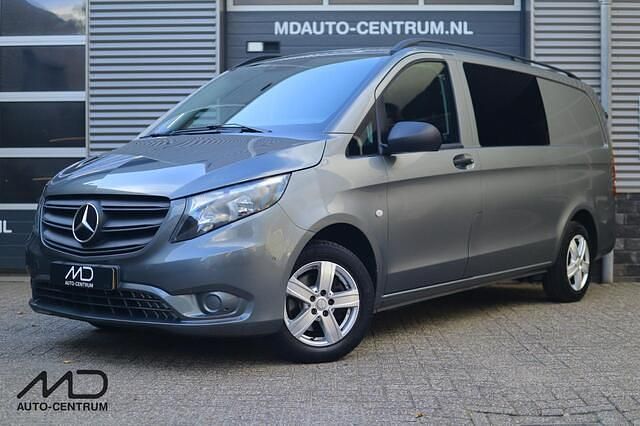 Grijs Gebruikt 2020 Mercedes Vito MPV | € 18.995 (Eerlijke prijs) - Afbeelding 1/4