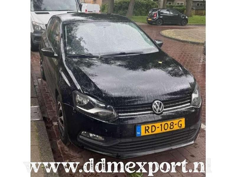 Zwart Gebruikt 2015 VW Polo Hatchback | € 3.350 (Super prijs) - Afbeelding 1/4