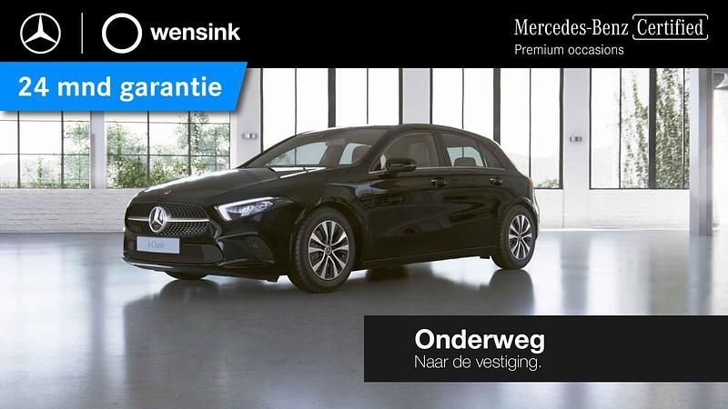 Zwart Gebruikt 2021 Mercedes A180 Business Hatchback | € 25.850 (Goede deal) - Afbeelding 1/4