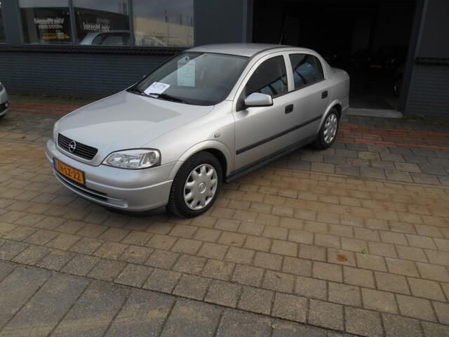 Occasion Opel Astra 75 PK (55 kW) 1999 Grijs, metallic lak Sedan