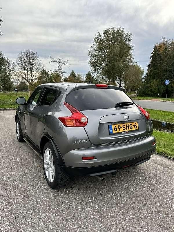 Grijs Gebruikt 2011 Nissan Juke Acenta SUV | € 6.900 (Eerlijke prijs) - Afbeelding 1/4