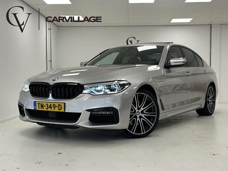 Sedan Gebruikt 2018 BMW 530e M Sport Sedan | € 32.945 - Afbeelding 1/4