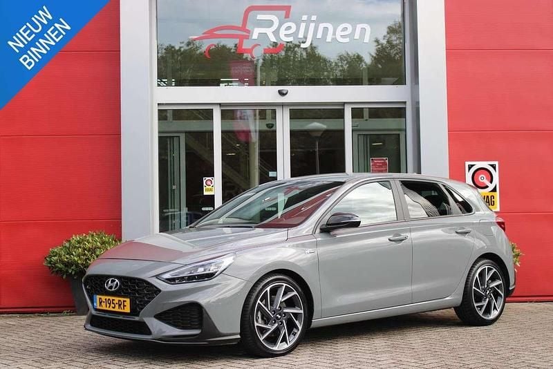 Grijs Gebruikt 2022 Hyundai i30 N Line Hatchback | € 22.995 (Iets duurder) - Afbeelding 1/4