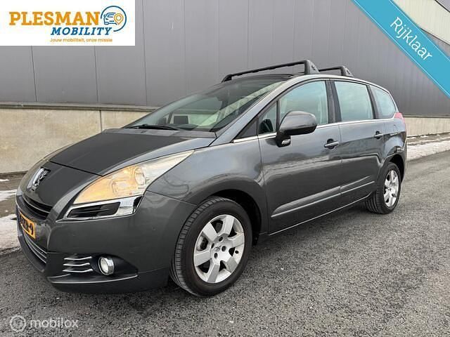 Grijs Occasion 2012 Peugeot 5008 Family MPV | € 5.900 (Duur) - Afbeelding 1/4