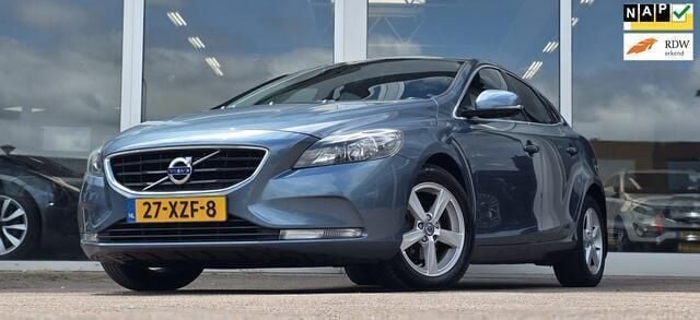 Blauw Gebruikt 2012 Volvo V40 Momentum Stationwagen | € 5.844 (Goede deal) - Afbeelding 1/4