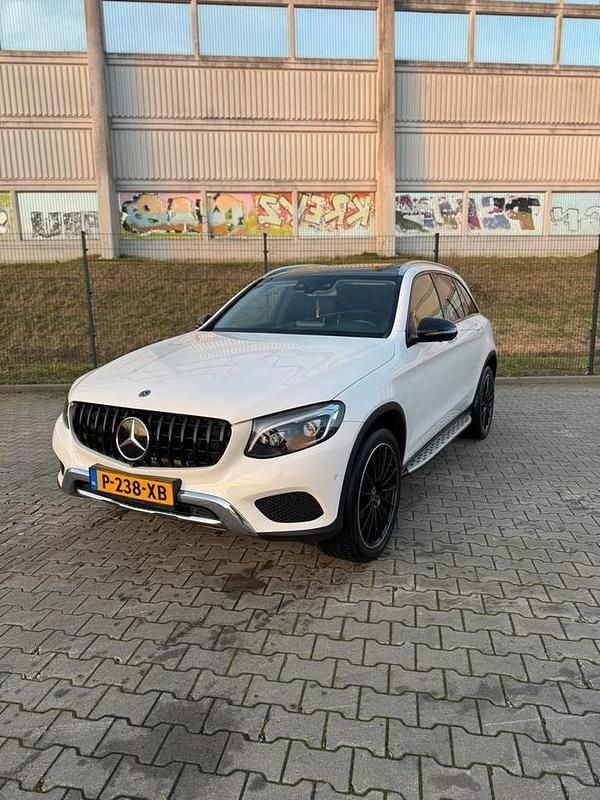 Gebruikt 2017 Mercedes GLC220 | € 22.000 (Eerlijke prijs) - Afbeelding 1/4