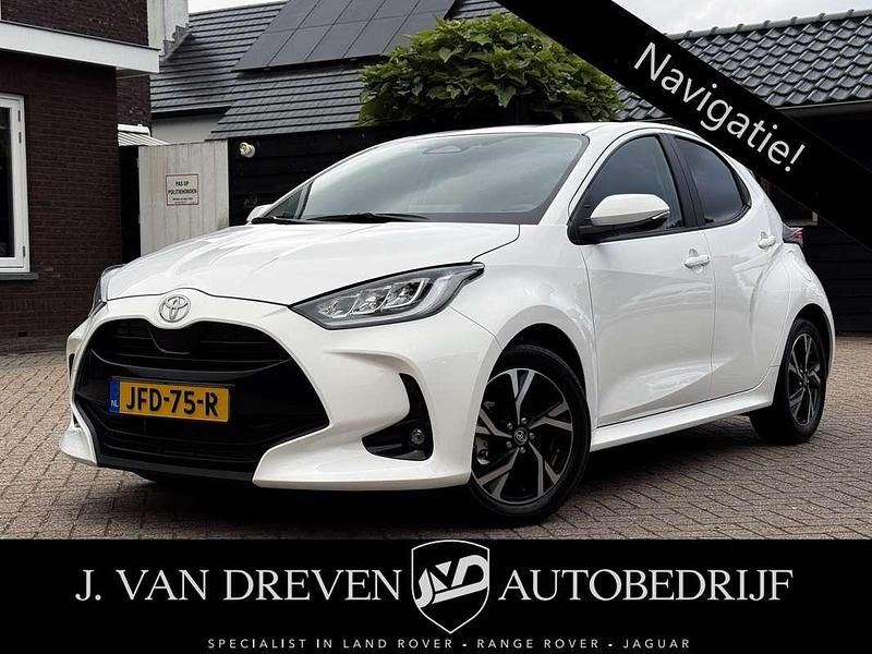 Wit Nieuw 2025 Toyota Yaris Hybrid Edition Hatchback | € 25.950 (Super prijs) - Afbeelding 1/4
